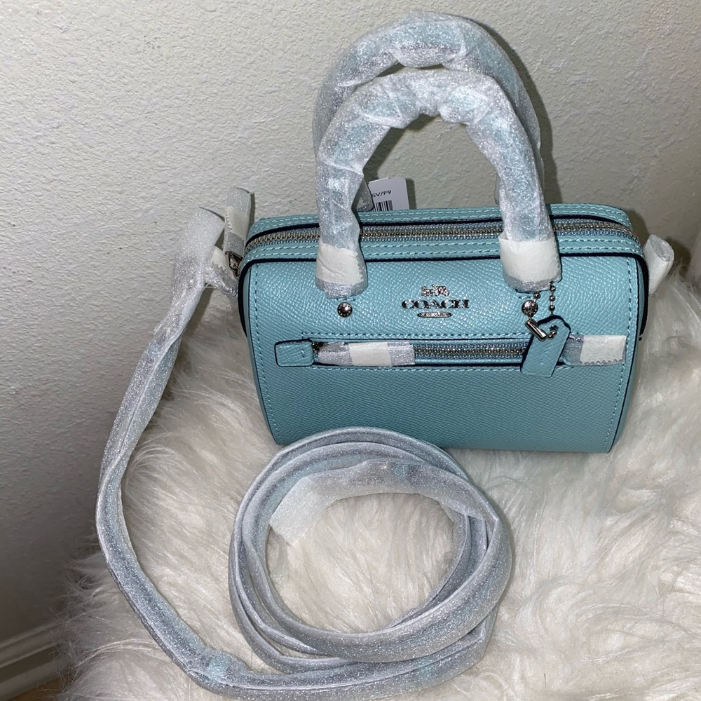 NEW💕Coach  Micro Rowan crossbody💕 - Picture 4 of 8